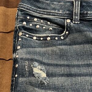 Beautiful jeans, worn a couple times with all the silver accents
